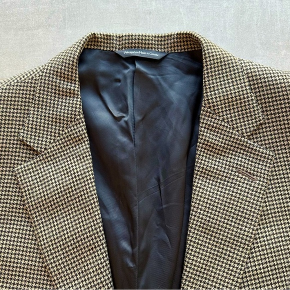Samuelsohn Houndstooth Tan & Black Sport Coat - 44L